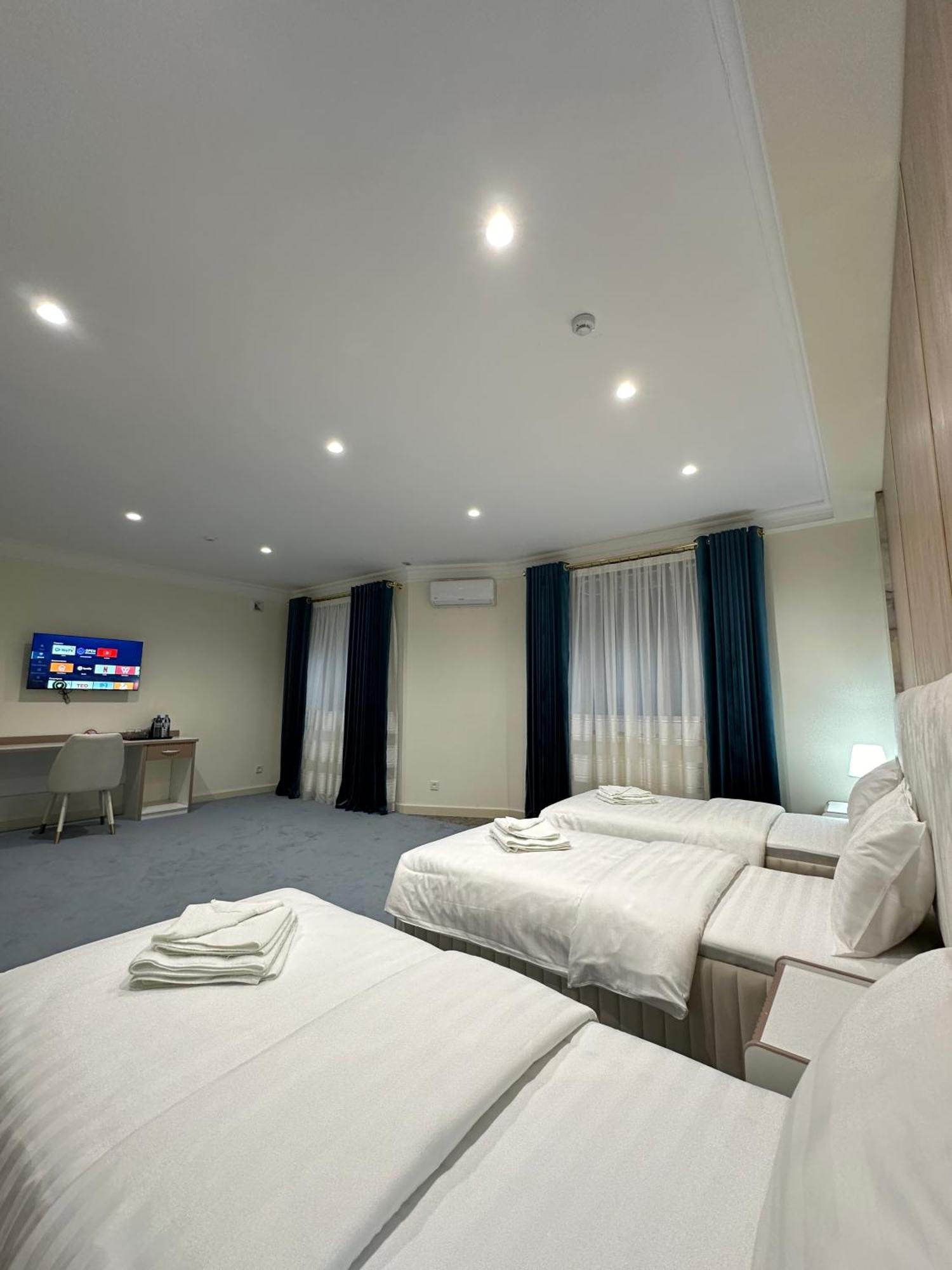 Nur Makon Hotel Tashkent Exterior foto